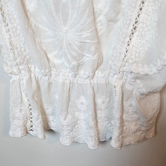 Coco + Carmen White Embroidered Boho Peasant Blouse Women’s Size M/L - Picture 9 of 9